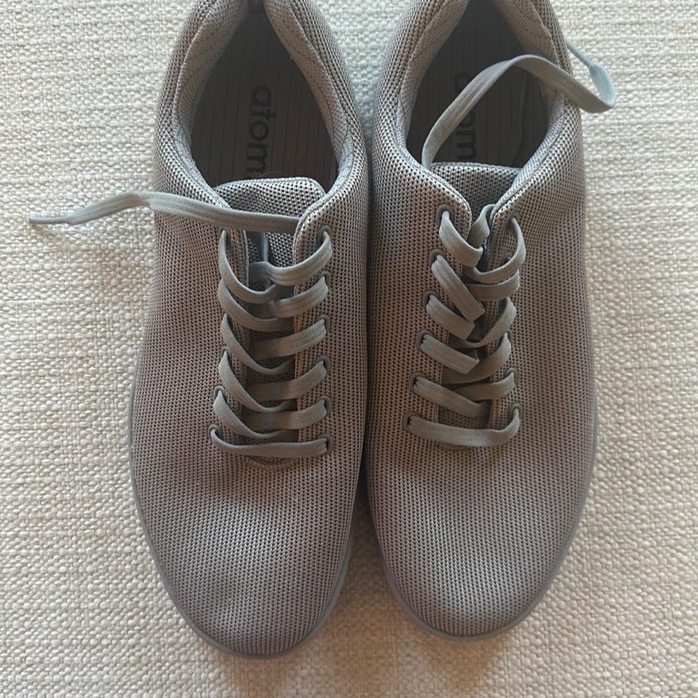 Atoms Sneakers - Brand new - Never worn - Gray